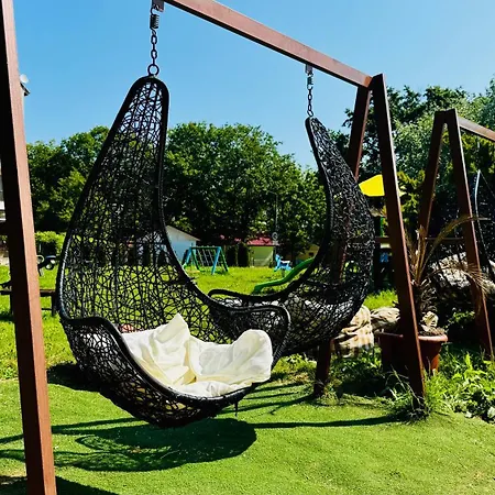 Neva מלון קיטן