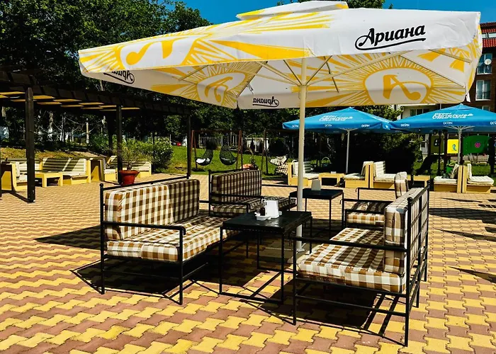 Ξενοδοχείο Neva 2*