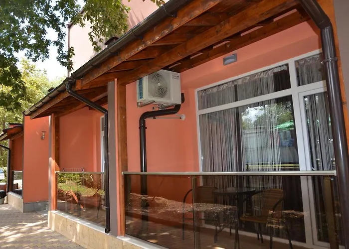 Neva Ξενοδοχείο 2*