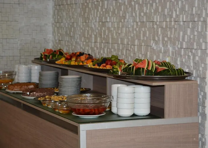 Ξενοδοχείο Neva 2*